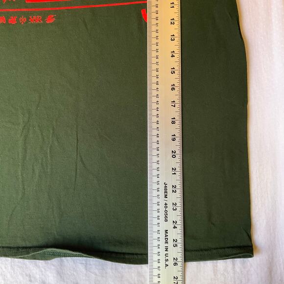 YR Men T-shirt size M Green Short Sleeve Young & Reckless Never Ask The Odds - Picture 4 of 7